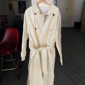 NWOT ASOS Curve plus-size croc vinyl white trench coat raincoat